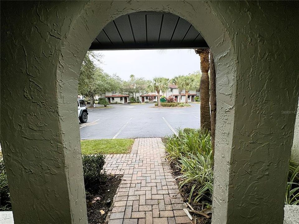 待售: $195,000 (2 贝兹, 2 浴室, 1052 平方英尺)