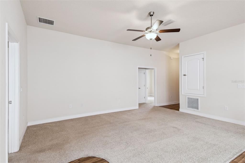 En Renta: $2,100 (3 camas, 2 baños, 1414 Pies cuadrados)