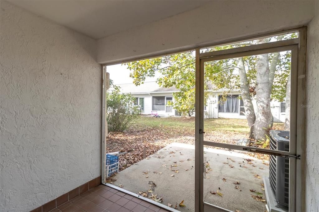 На продажу: $205,000 (2 спален, 2 ванн, 960 Квадратных фут)