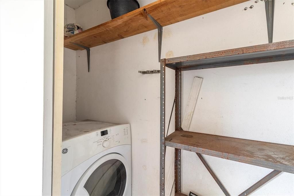 На продажу: $205,000 (2 спален, 2 ванн, 960 Квадратных фут)