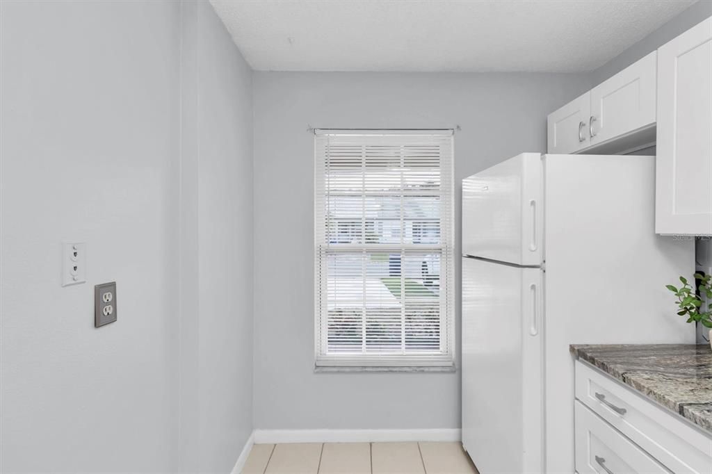 На продажу: $205,000 (2 спален, 2 ванн, 960 Квадратных фут)