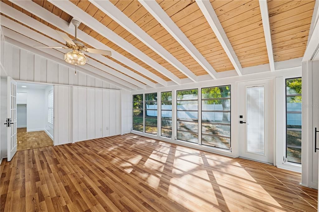 En Venta: $465,000 (3 camas, 2 baños, 1419 Pies cuadrados)