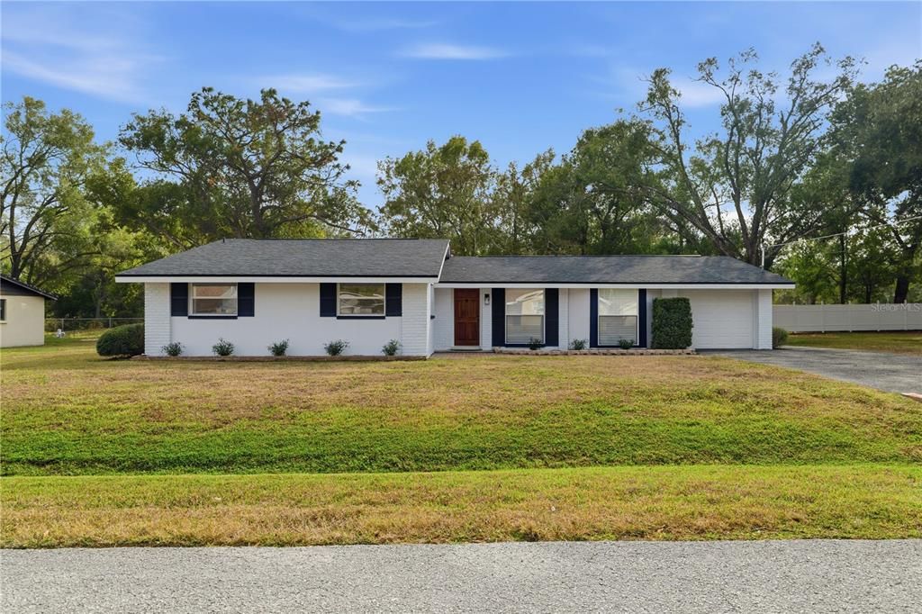 En Venta: $465,000 (3 camas, 2 baños, 1419 Pies cuadrados)