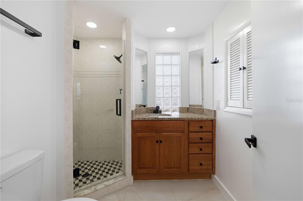 En Venta: $465,000 (3 camas, 2 baños, 1419 Pies cuadrados)