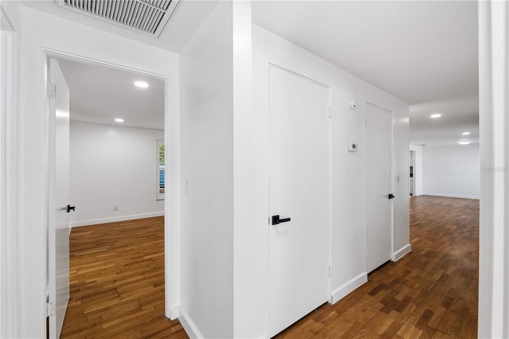 En Venta: $465,000 (3 camas, 2 baños, 1419 Pies cuadrados)