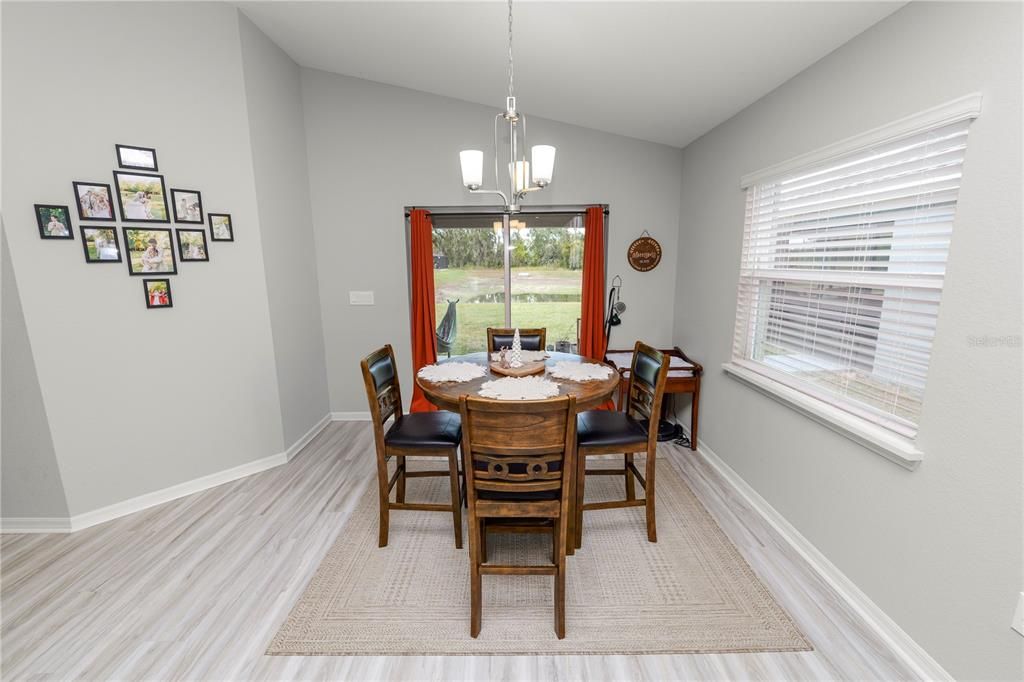 For Sale: $365,000 (4 beds, 2 baths, 1715 Square Feet)