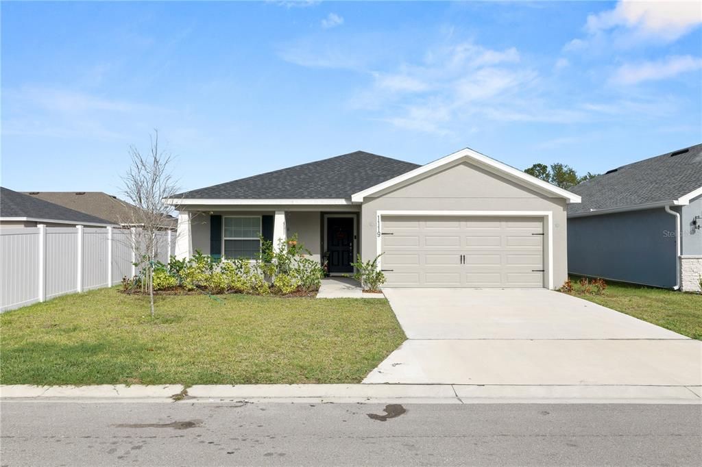 For Sale: $365,000 (4 beds, 2 baths, 1715 Square Feet)