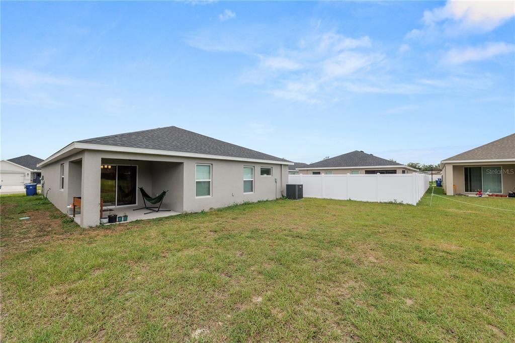 For Sale: $365,000 (4 beds, 2 baths, 1715 Square Feet)