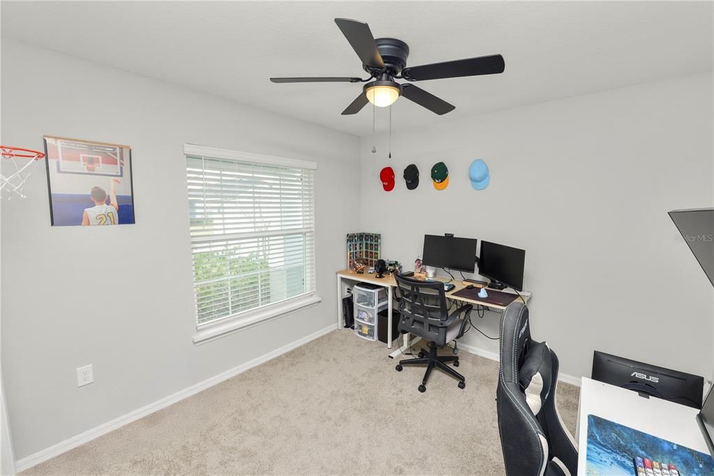 For Sale: $365,000 (4 beds, 2 baths, 1715 Square Feet)