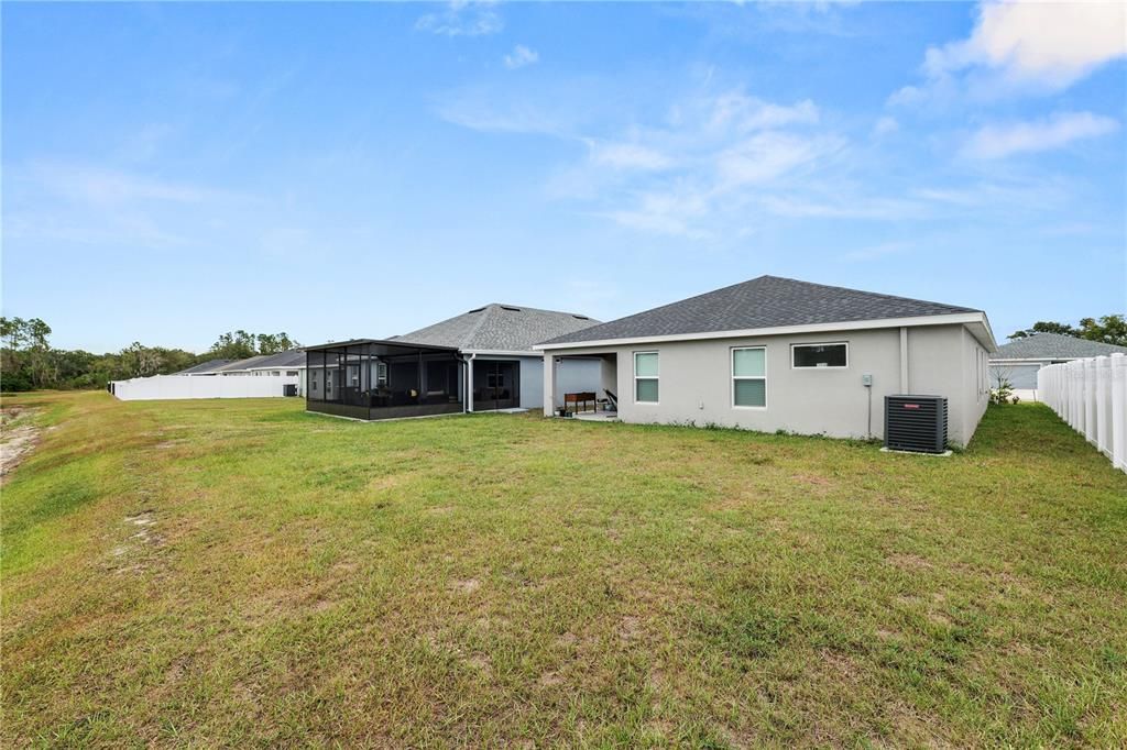 For Sale: $365,000 (4 beds, 2 baths, 1715 Square Feet)