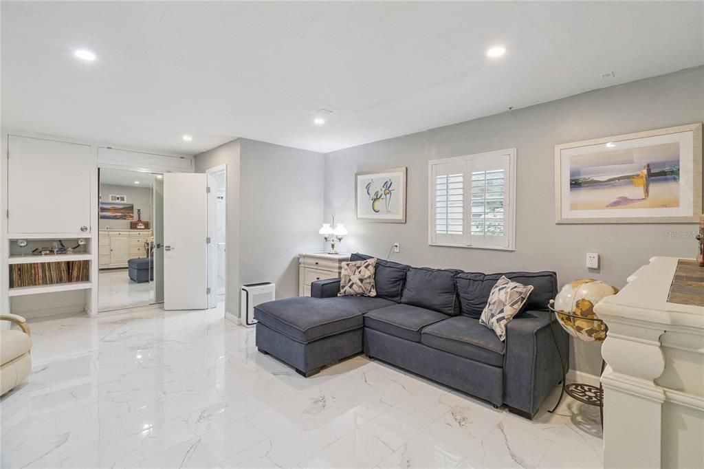 For Sale: $729,500 (5 beds, 3 baths, 2312 Square Feet)