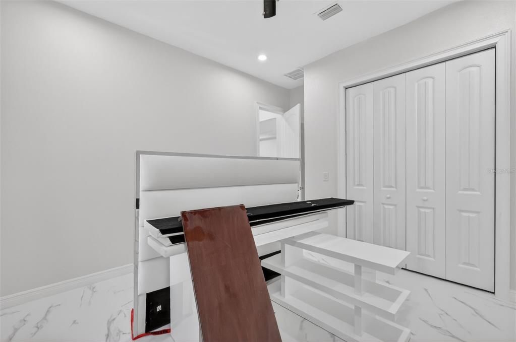 待售: $455,000 (4 贝兹, 3 浴室, 2318 平方英尺)