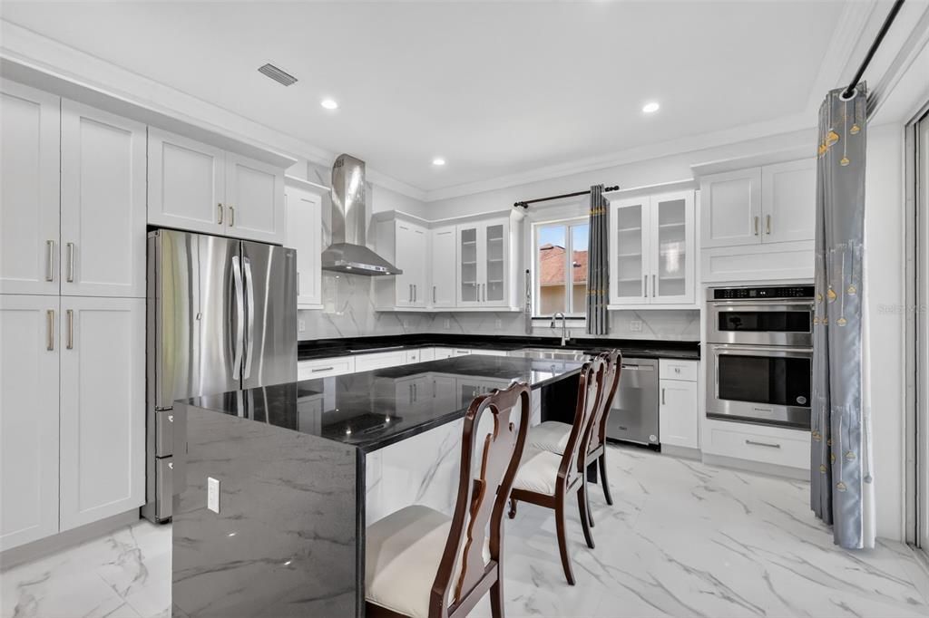 待售: $455,000 (4 贝兹, 3 浴室, 2318 平方英尺)