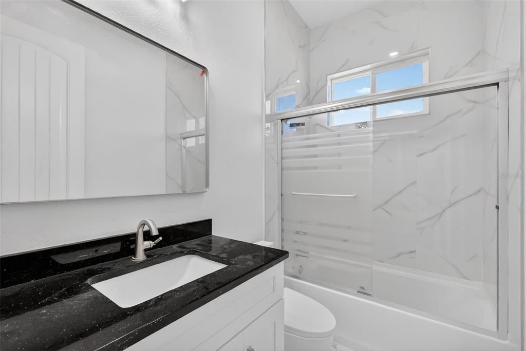 待售: $455,000 (4 贝兹, 3 浴室, 2318 平方英尺)