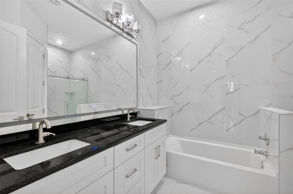 待售: $455,000 (4 贝兹, 3 浴室, 2318 平方英尺)