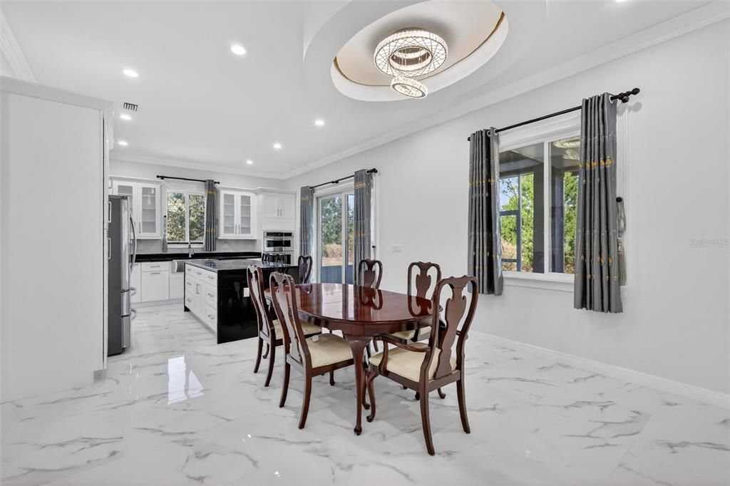 待售: $455,000 (4 贝兹, 3 浴室, 2318 平方英尺)