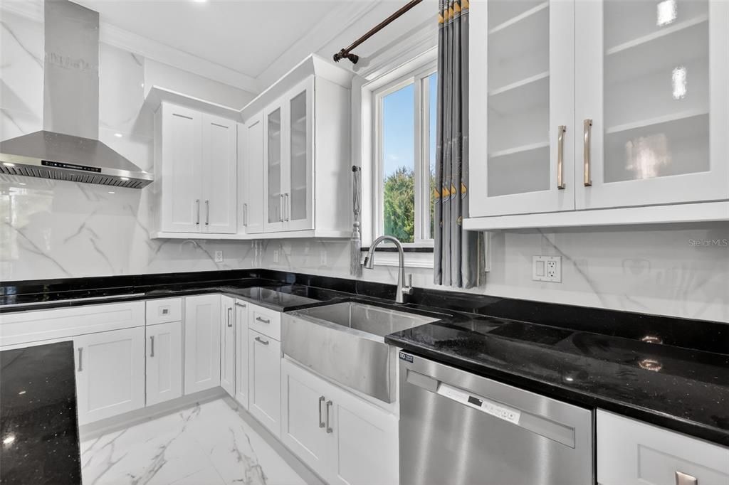 待售: $455,000 (4 贝兹, 3 浴室, 2318 平方英尺)