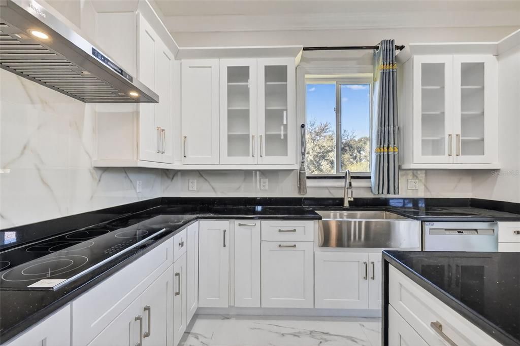 待售: $455,000 (4 贝兹, 3 浴室, 2318 平方英尺)