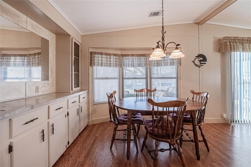 En Venta: $115,000 (2 camas, 2 baños, 1012 Pies cuadrados)