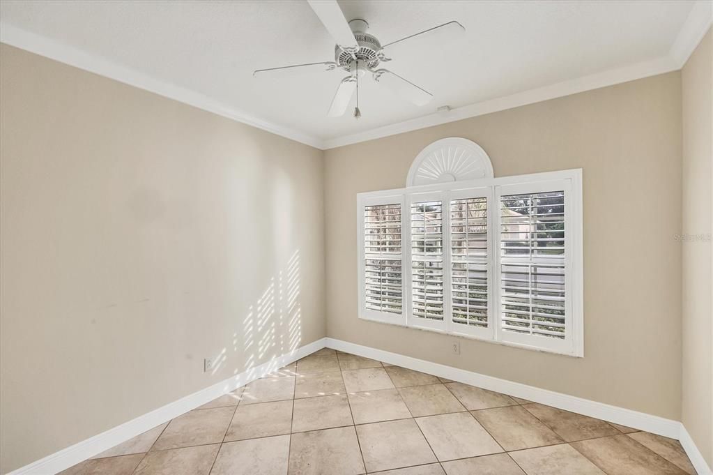 En Venta: $550,000 (2 camas, 2 baños, 1825 Pies cuadrados)