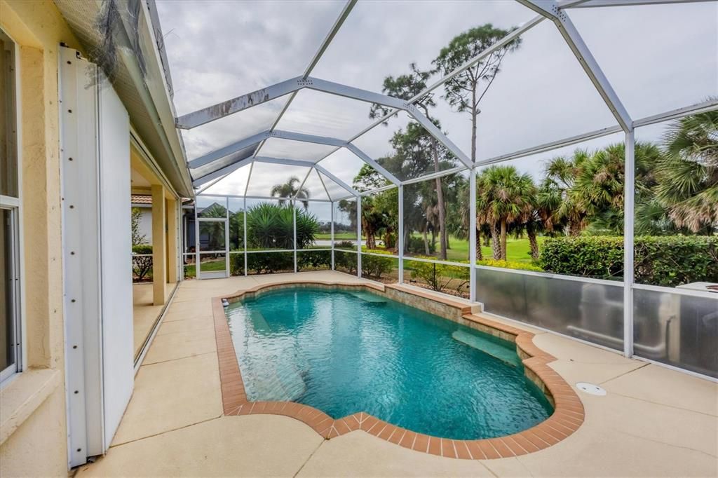 En Venta: $550,000 (2 camas, 2 baños, 1825 Pies cuadrados)