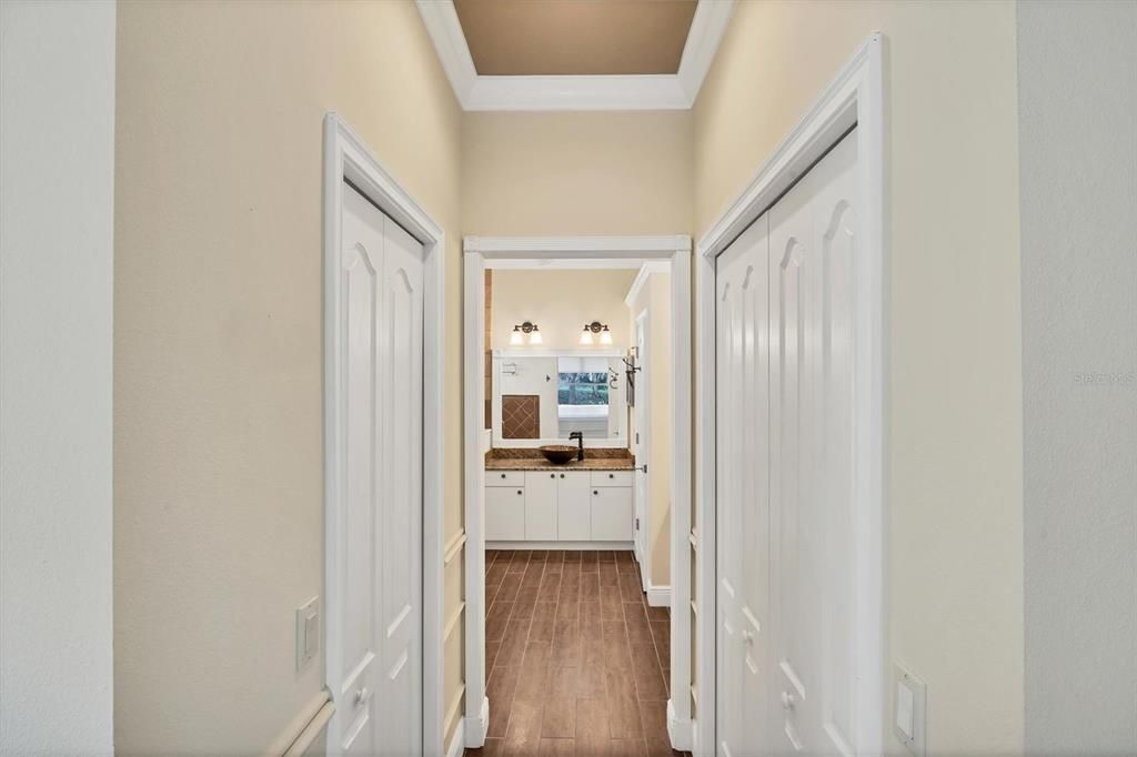 En Venta: $550,000 (2 camas, 2 baños, 1825 Pies cuadrados)