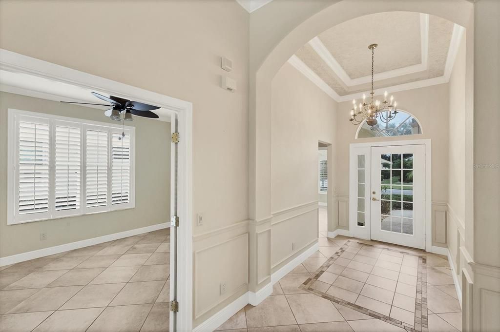 En Venta: $550,000 (2 camas, 2 baños, 1825 Pies cuadrados)