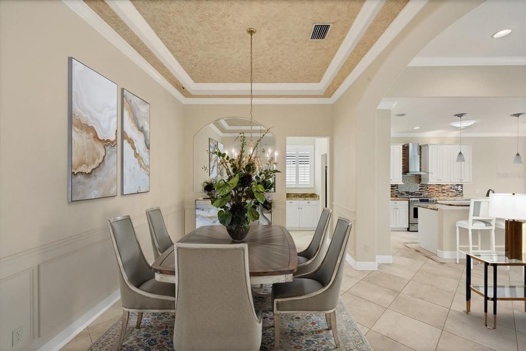 En Venta: $550,000 (2 camas, 2 baños, 1825 Pies cuadrados)