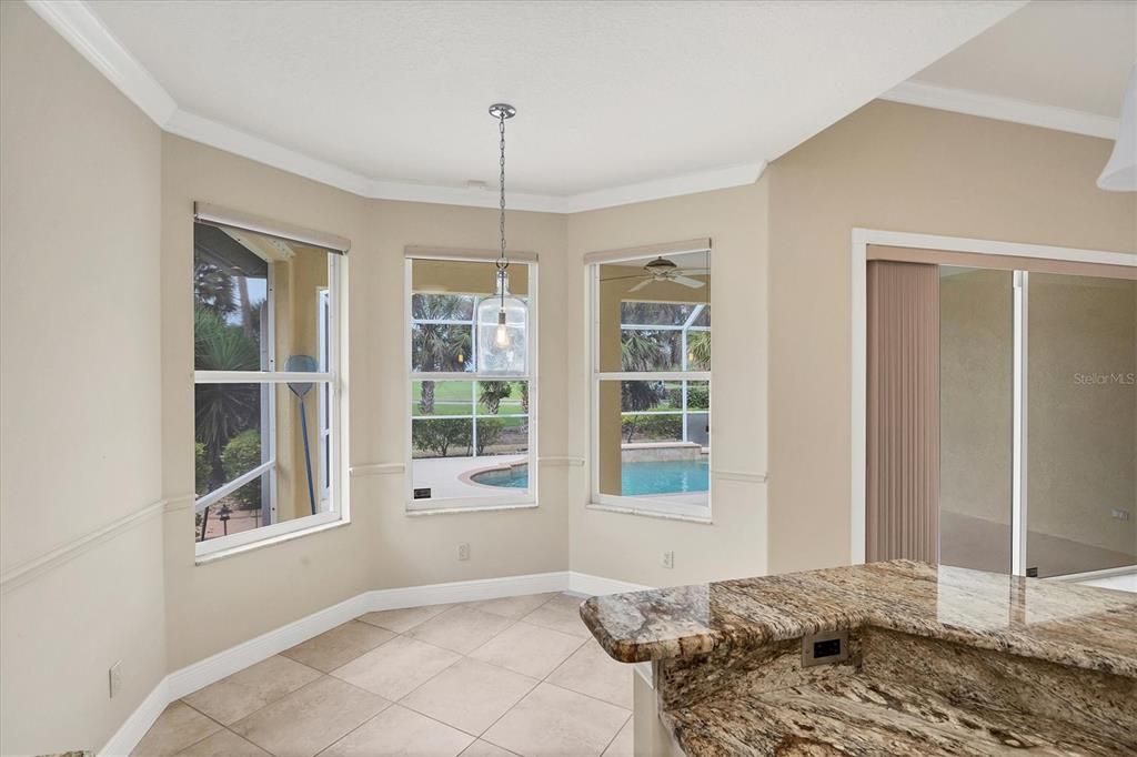 En Venta: $550,000 (2 camas, 2 baños, 1825 Pies cuadrados)