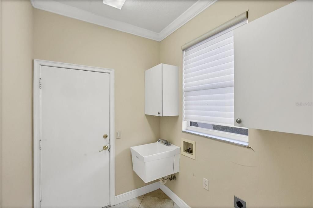 En Venta: $550,000 (2 camas, 2 baños, 1825 Pies cuadrados)