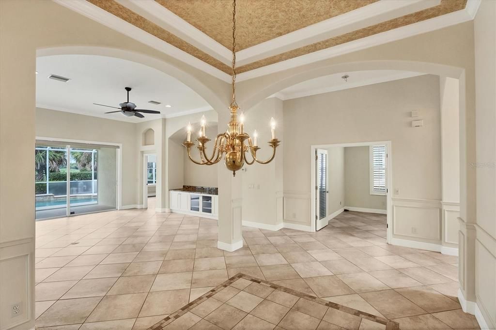 En Venta: $550,000 (2 camas, 2 baños, 1825 Pies cuadrados)