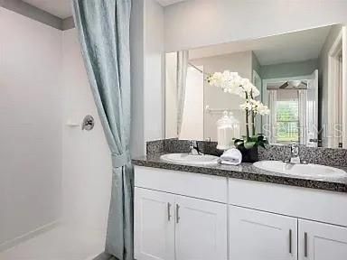 For Rent: $2,400 (3 beds, 2 baths, 1448 Square Feet)