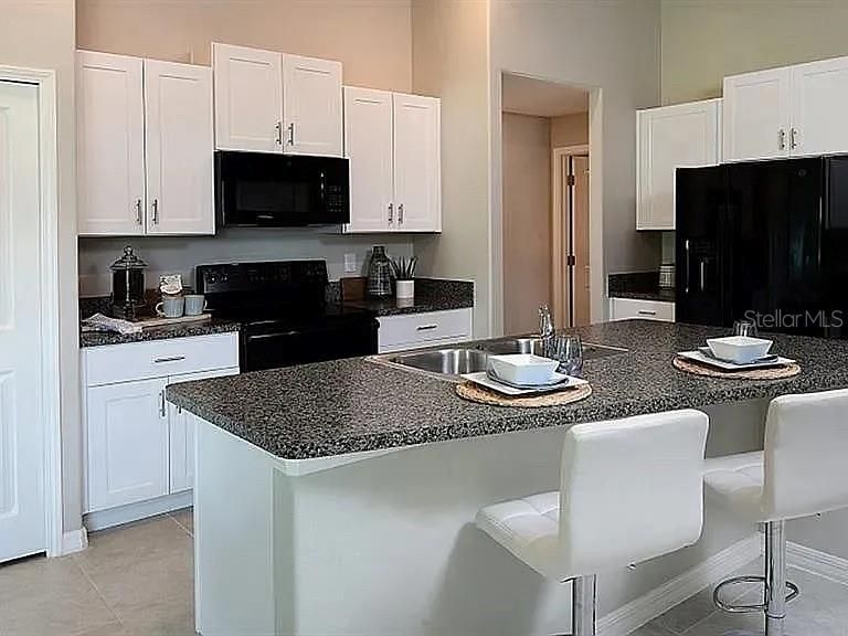 For Rent: $2,400 (3 beds, 2 baths, 1448 Square Feet)