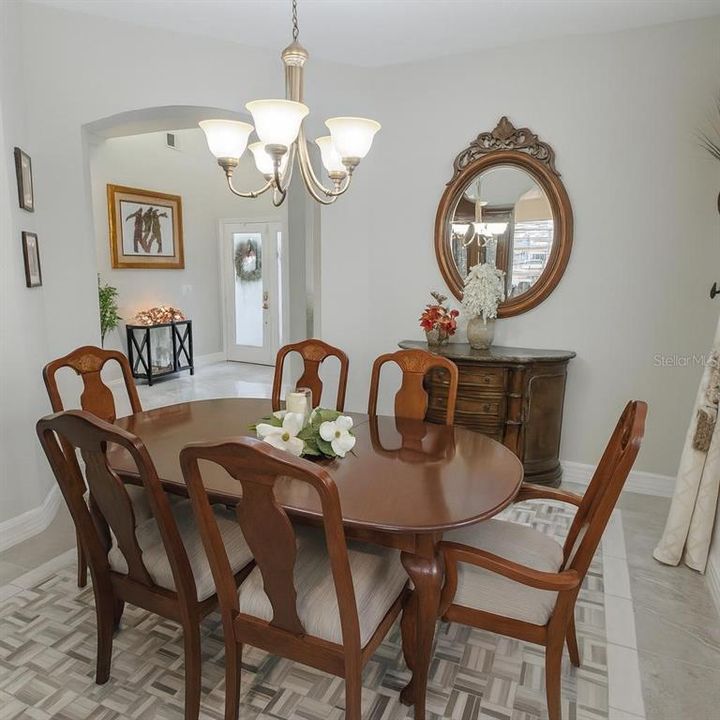 待售: $734,900 (5 贝兹, 3 浴室, 3586 平方英尺)