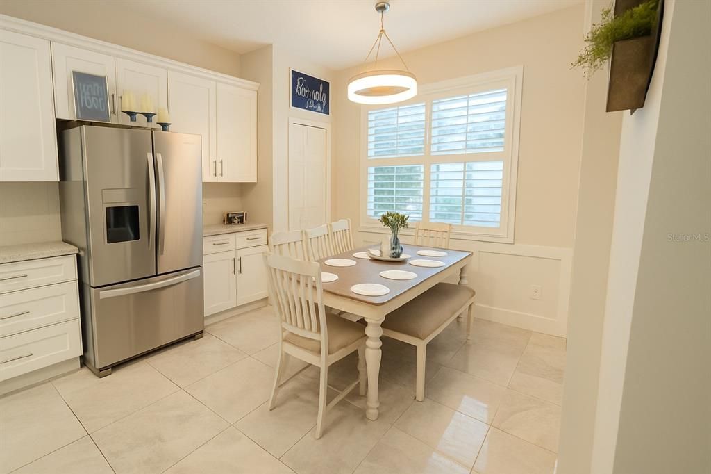 待售: $734,900 (5 贝兹, 3 浴室, 3586 平方英尺)