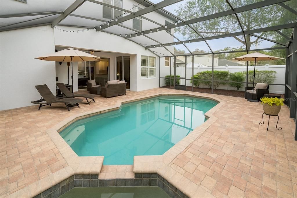 待售: $734,900 (5 贝兹, 3 浴室, 3586 平方英尺)