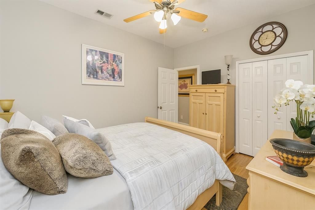 待售: $734,900 (5 贝兹, 3 浴室, 3586 平方英尺)