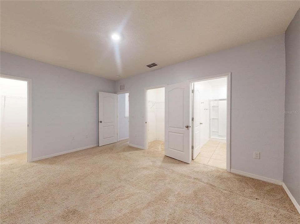 For Rent: $1,900 (3 beds, 2 baths, 1672 Square Feet)