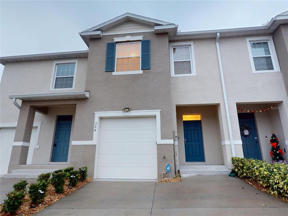 For Rent: $1,900 (3 beds, 2 baths, 1672 Square Feet)