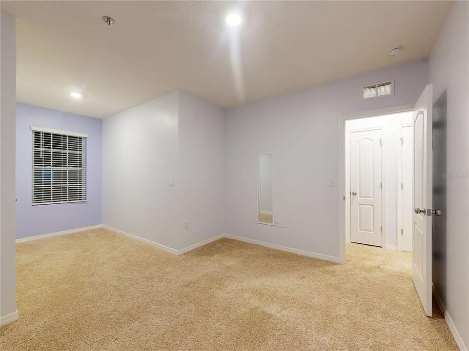 For Rent: $1,900 (3 beds, 2 baths, 1672 Square Feet)