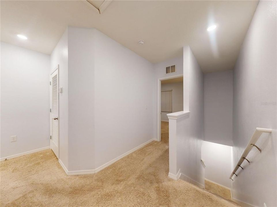 For Rent: $1,900 (3 beds, 2 baths, 1672 Square Feet)