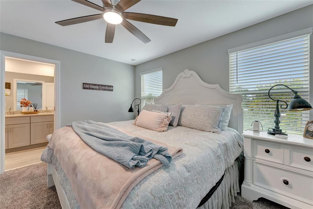 На продажу: $299,000 (3 спален, 2 ванн, 1539 Квадратных фут)