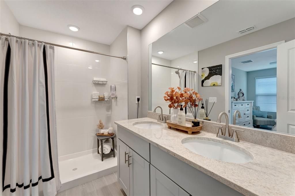 На продажу: $299,000 (3 спален, 2 ванн, 1539 Квадратных фут)