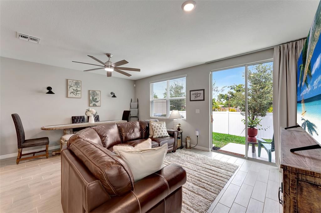 На продажу: $299,000 (3 спален, 2 ванн, 1539 Квадратных фут)