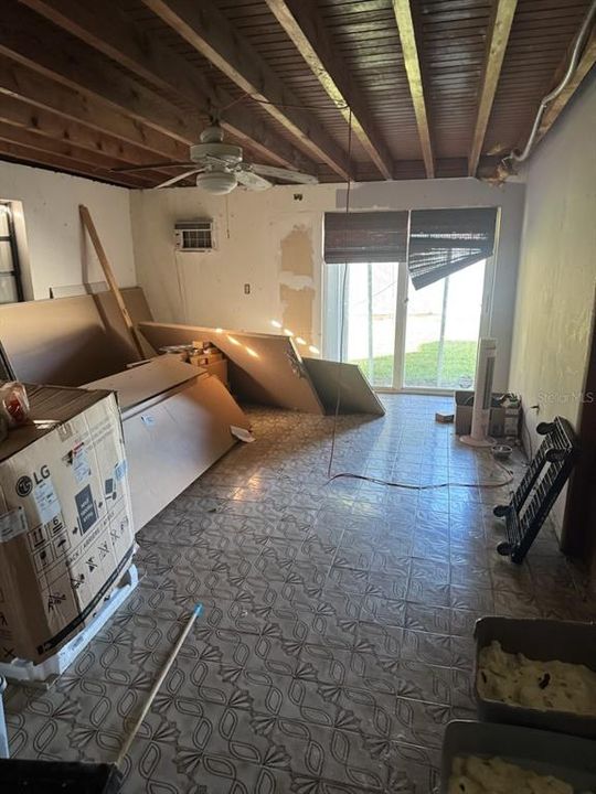 待售: $599,999 (3 贝兹, 1 浴室, 1751 平方英尺)