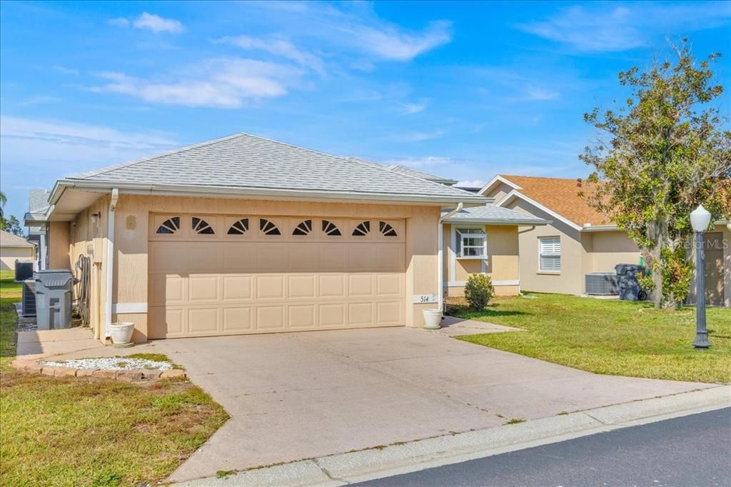 待售: $228,000 (2 贝兹, 2 浴室, 1279 平方英尺)