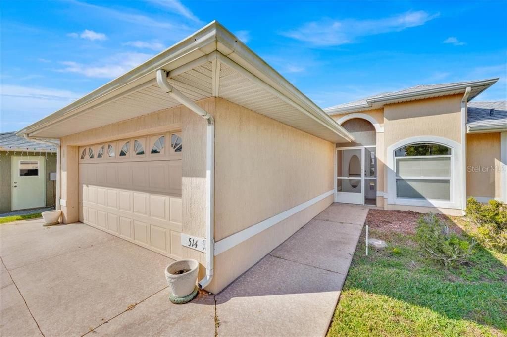 待售: $228,000 (2 贝兹, 2 浴室, 1279 平方英尺)