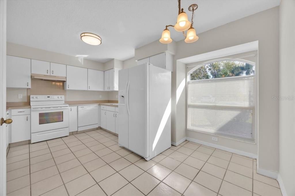 待售: $228,000 (2 贝兹, 2 浴室, 1279 平方英尺)