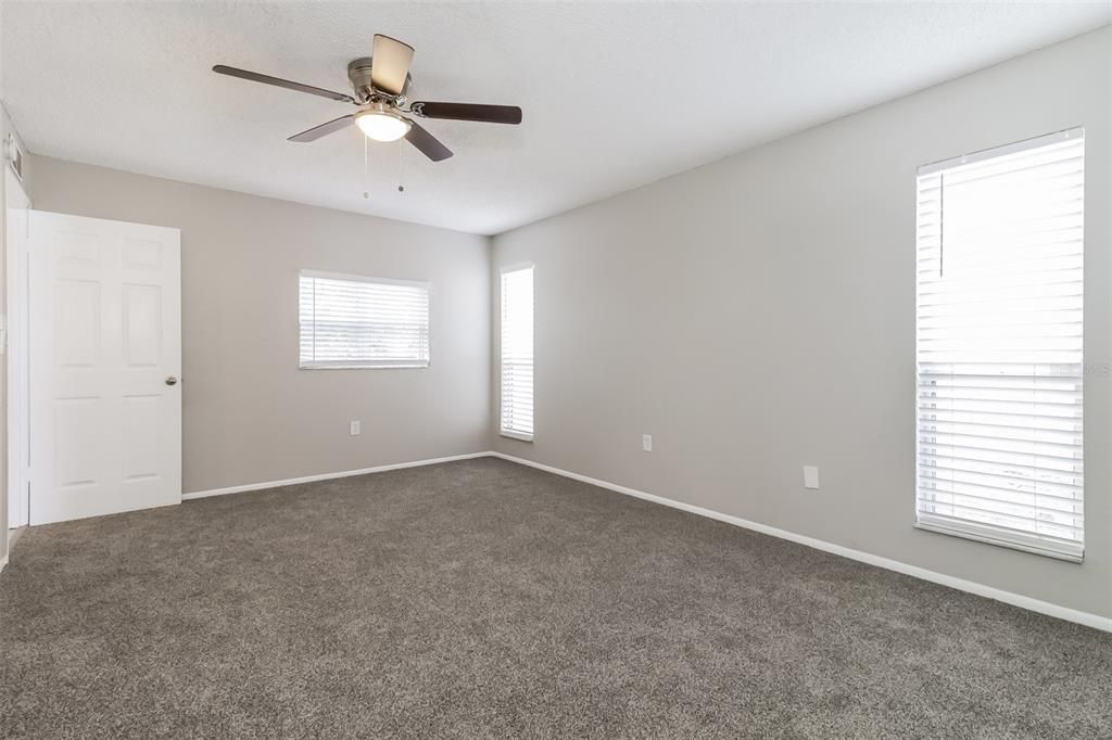 En Venta: $265,000 (3 camas, 2 baños, 1404 Pies cuadrados)