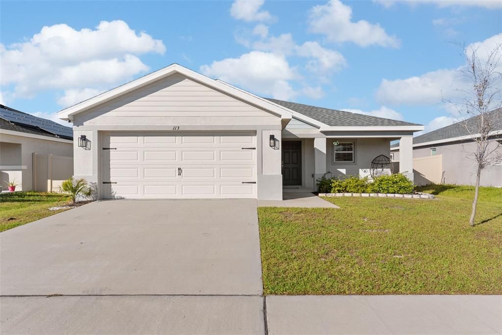 For Sale: $317,000 (3 beds, 2 baths, 1423 Square Feet)